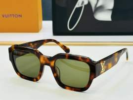 Picture of Louis Vuitton Sunglasses _SKUfw76015291fw
